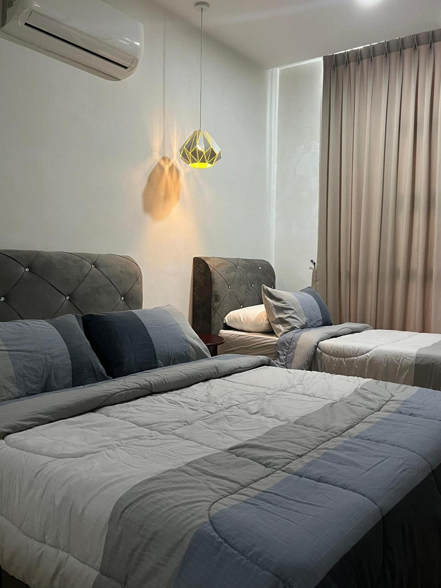 Roxy Apartment Kuching Exterior photo